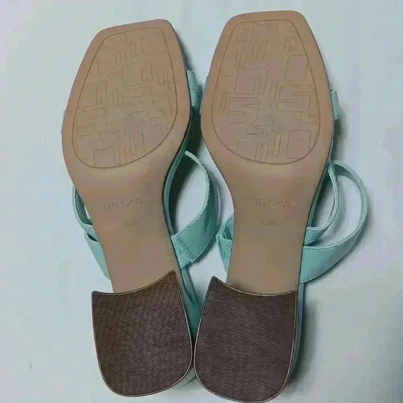 Unisa Block heel,Open, Square  toed Pumps . - Picture 6 of 6